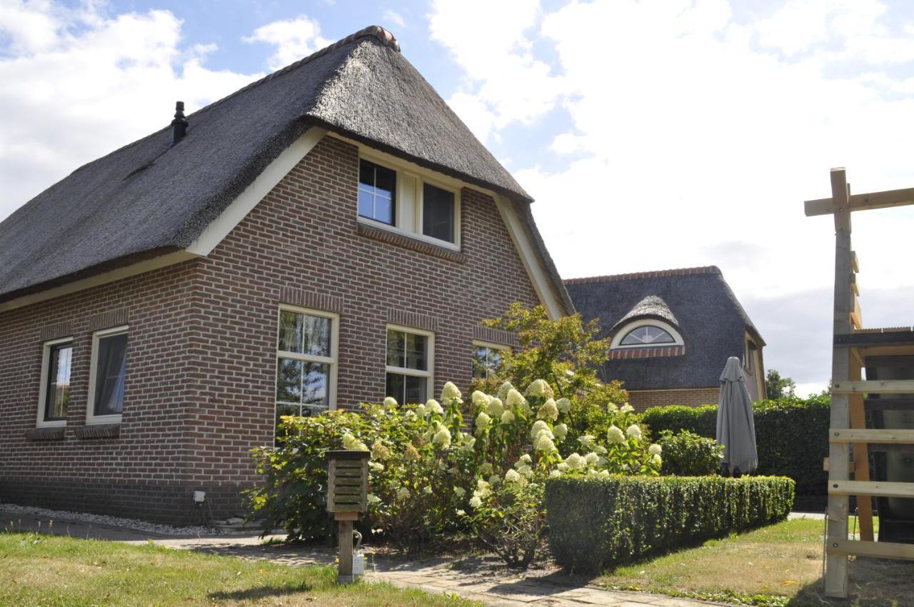 Villa Martensplek Met Sauna Tiendeveen Exteriér fotografie