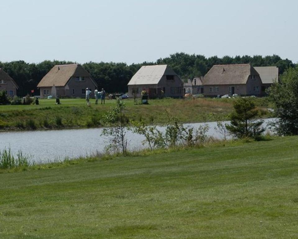 Villa Martensplek Met Sauna Tiendeveen Exteriér fotografie
