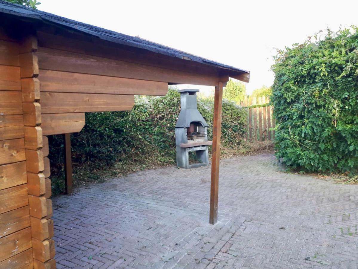 Villa Martensplek Met Sauna Tiendeveen Exteriér fotografie