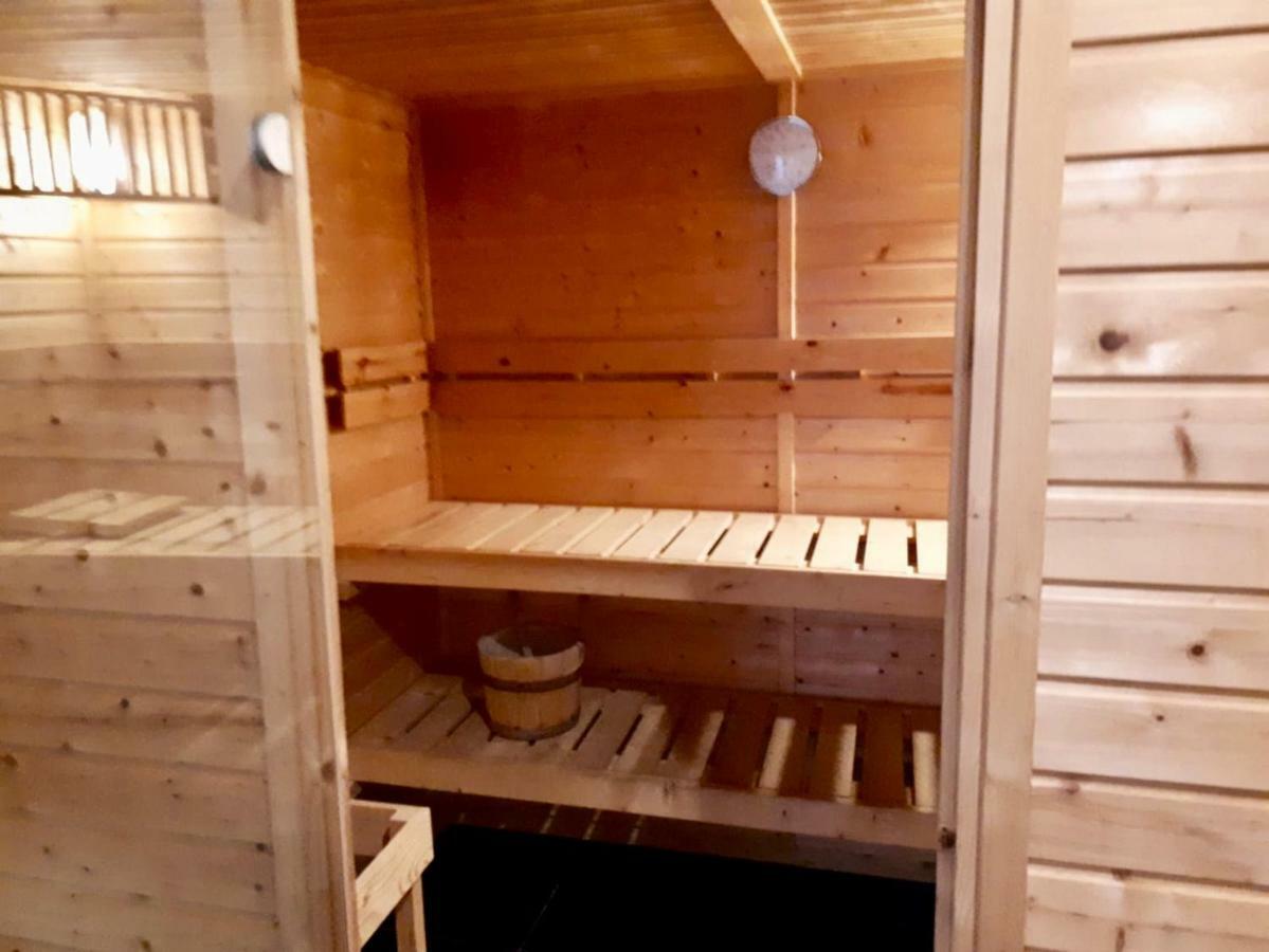 Villa Martensplek Met Sauna Tiendeveen Exteriér fotografie